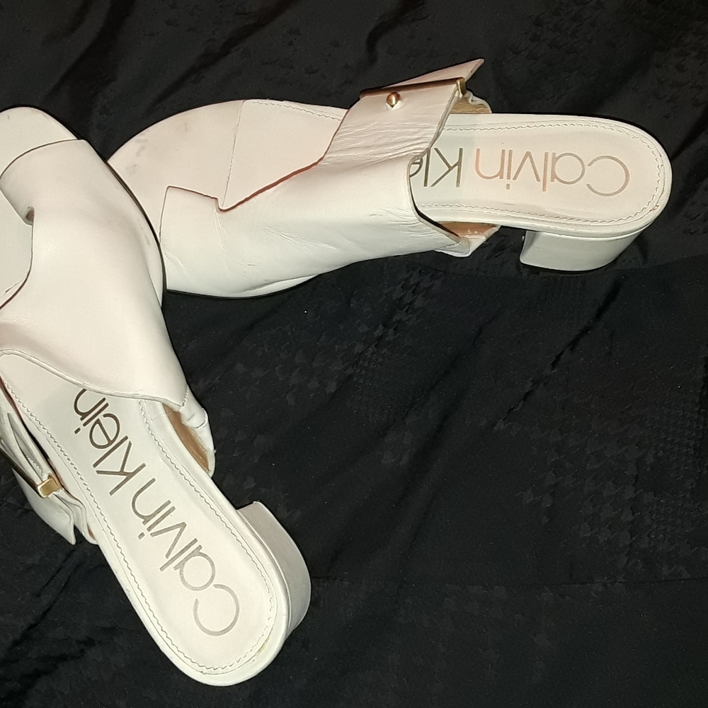 Sandals - Picture 2 of 2